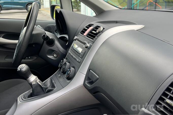Toyota Auris 1 generation Hatchback 5-doors