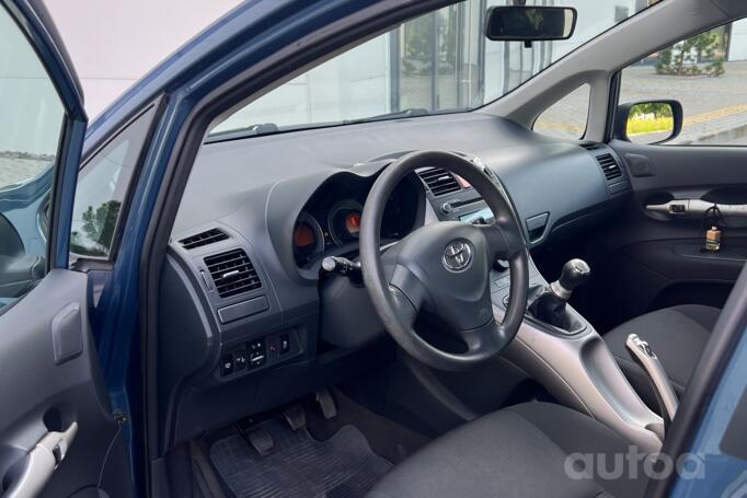 Toyota Auris 1 generation Hatchback 5-doors