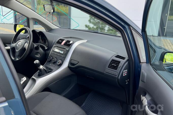 Toyota Auris 1 generation Hatchback 5-doors