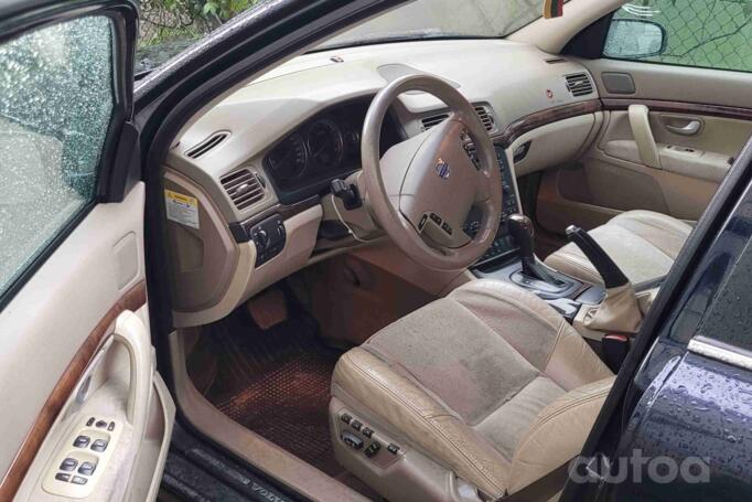 Volvo S80