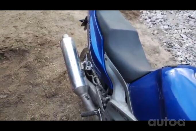 Yamaha FZR