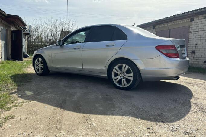Mercedes-Benz C-Class W204/S204 Sedan 4-doors