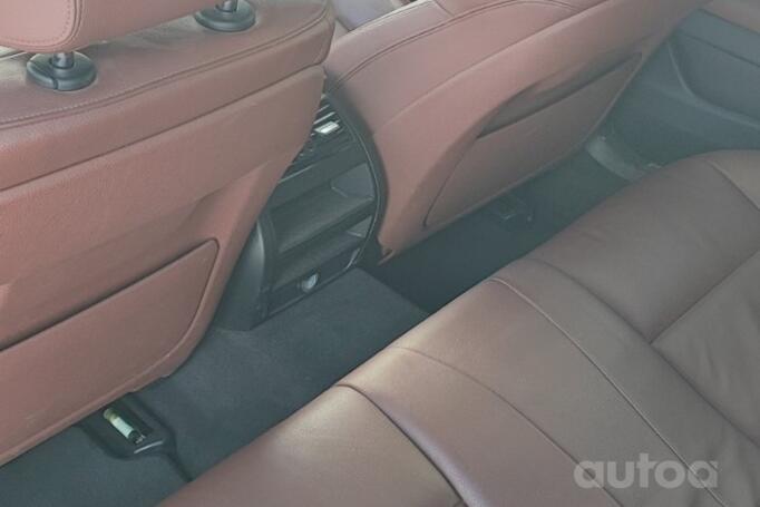BMW 5 Series F07/F10/F11 [restyling] Touring wagon