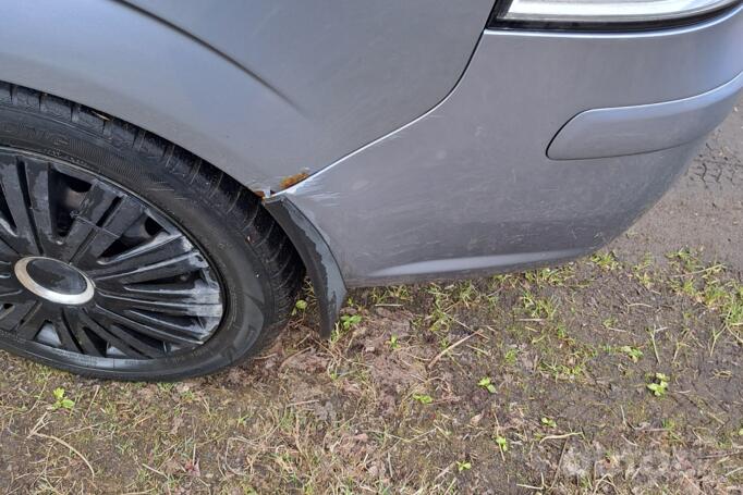 Opel Zafira B Minivan 5-doors