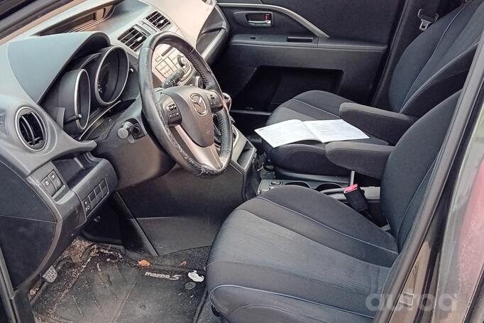 Mazda 5 CW Minivan