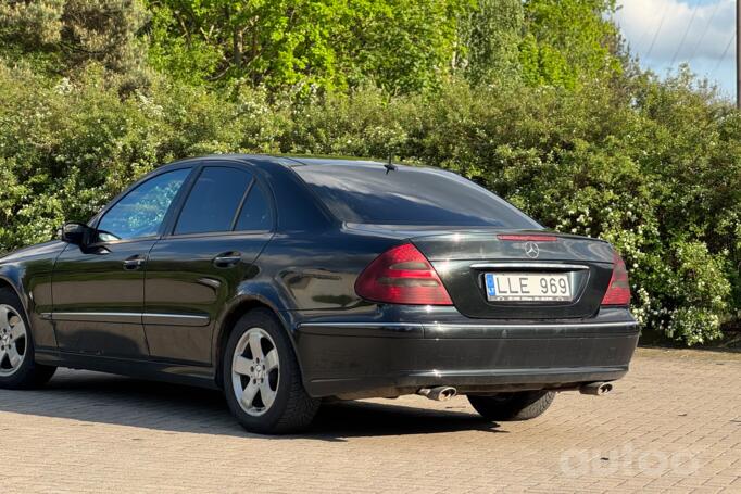 Mercedes-Benz E-Class W211 Sedan