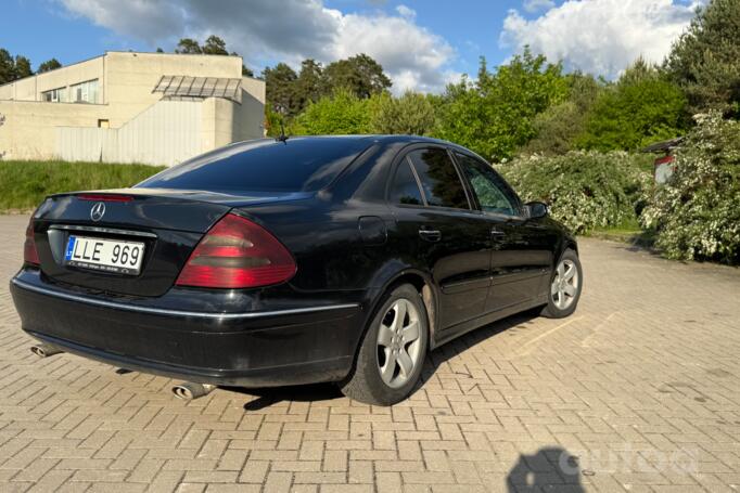 Mercedes-Benz E-Class W211 Sedan