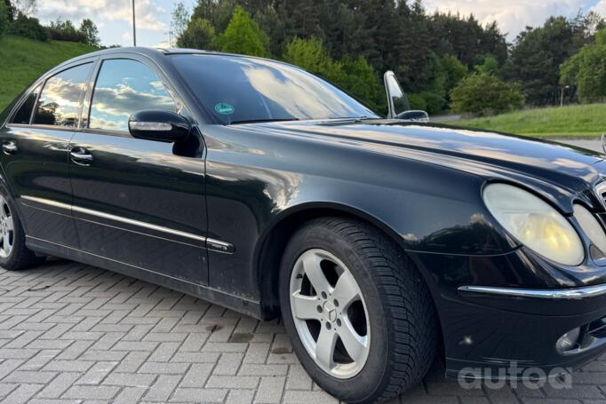 Mercedes-Benz E-Class W211 Sedan