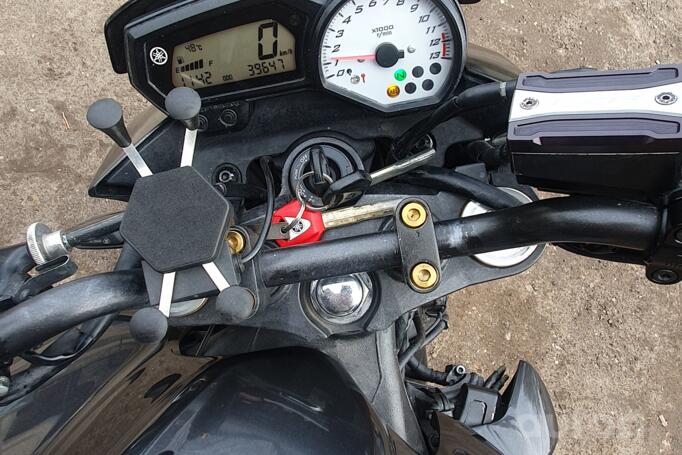 Yamaha FZ