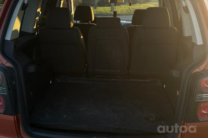 Volkswagen Touran 1 generation [restyling] Cross minivan 5-doors