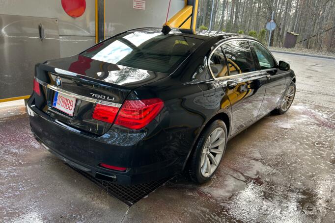 BMW 7 Series F01/F02 Sedan