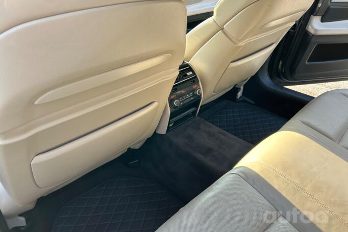 BMW 7 Series F01/F02 Sedan