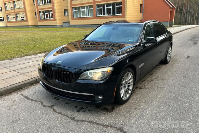 BMW 7 Series F01/F02 Sedan