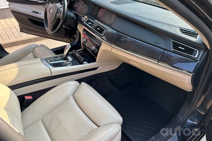 BMW 7 Series F01/F02 Sedan