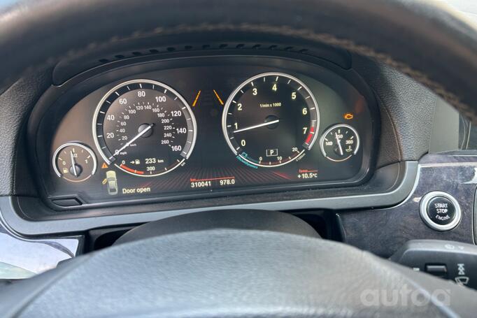BMW 7 Series F01/F02 Sedan