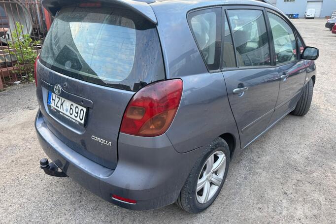 Toyota Corolla Verso 1 generation Minivan