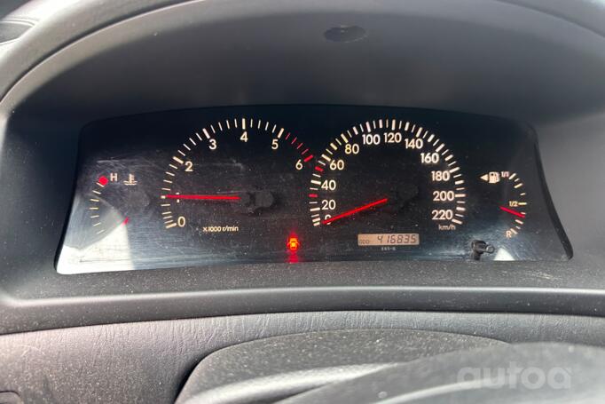 Toyota Corolla Verso 1 generation Minivan