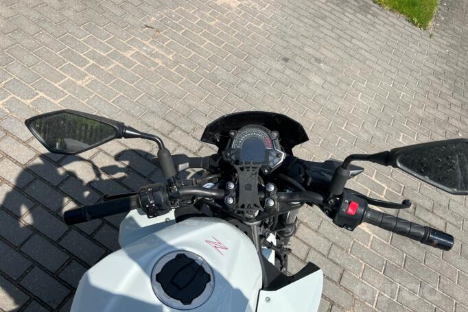 Kawasaki Z400