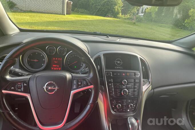 Opel Astra J Hatchback 5-doors