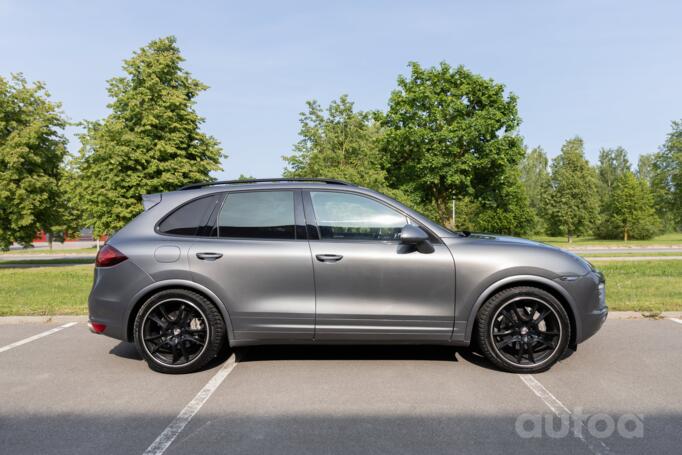 Porsche Cayenne 958 Crossover