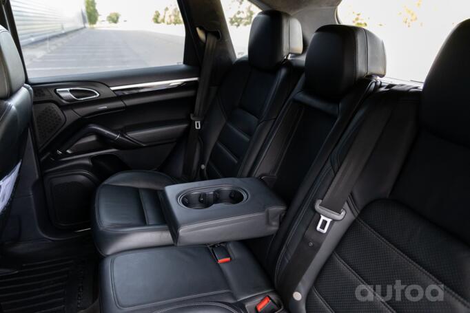 Porsche Cayenne 958 Crossover