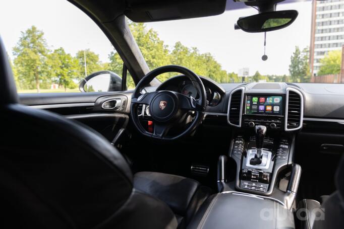 Porsche Cayenne 958 Crossover