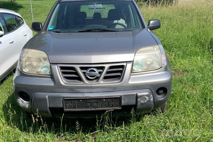 Nissan X-Trail T30 Crossover