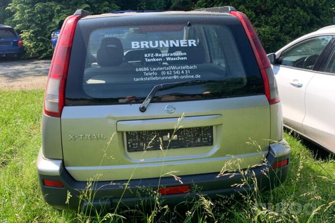 Nissan X-Trail T30 Crossover