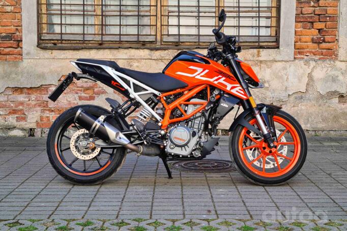 KTM Duke