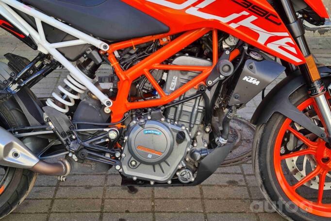 KTM Duke