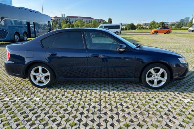 Subaru Legacy 4 generation Sedan