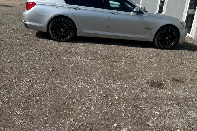 BMW 7 Series F01/F02 Sedan