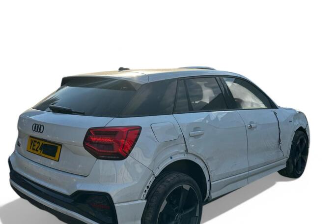 Audi Q2 1 generation Crossover
