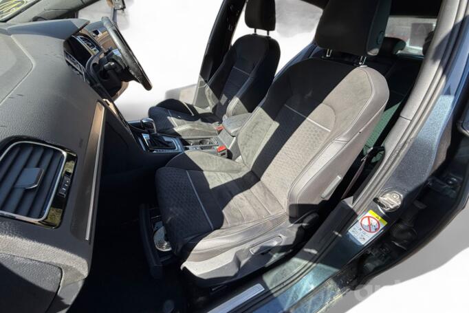 Volkswagen Golf 7 generation [restyling] Hatchback 5-doors
