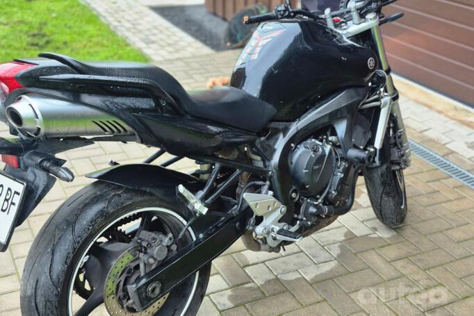 Yamaha FZ