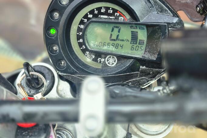 Yamaha FZ