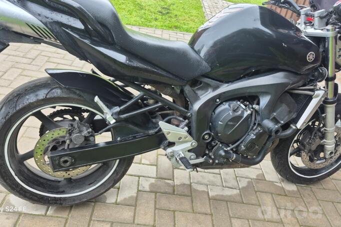 Yamaha FZ