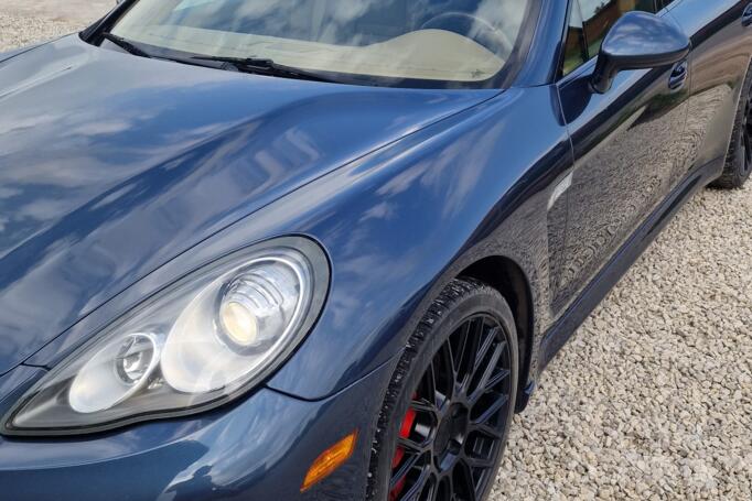 Porsche Panamera 970 Liftback