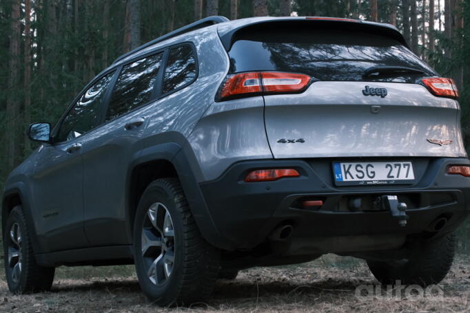 Jeep Cherokee KL SUV 5-doors