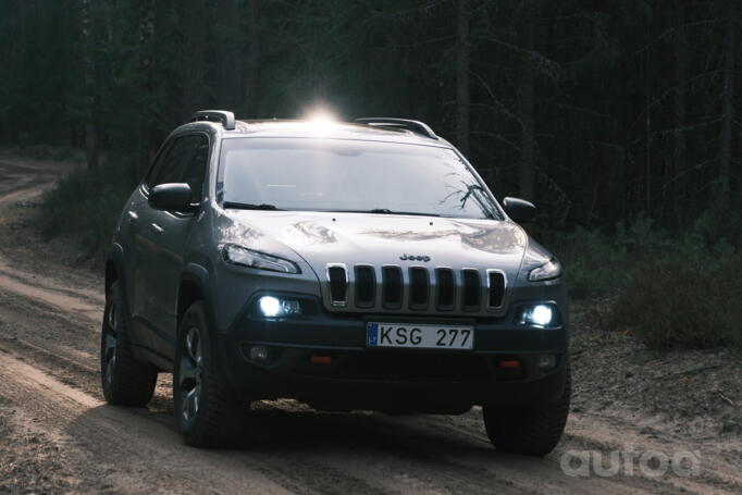 Jeep Cherokee KL SUV 5-doors