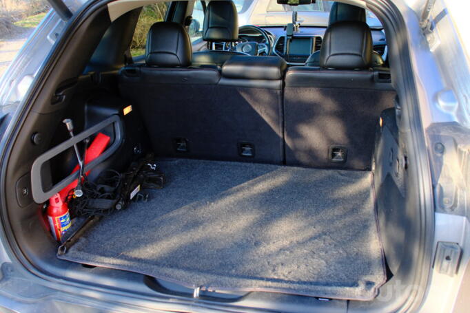 Jeep Cherokee KL SUV 5-doors