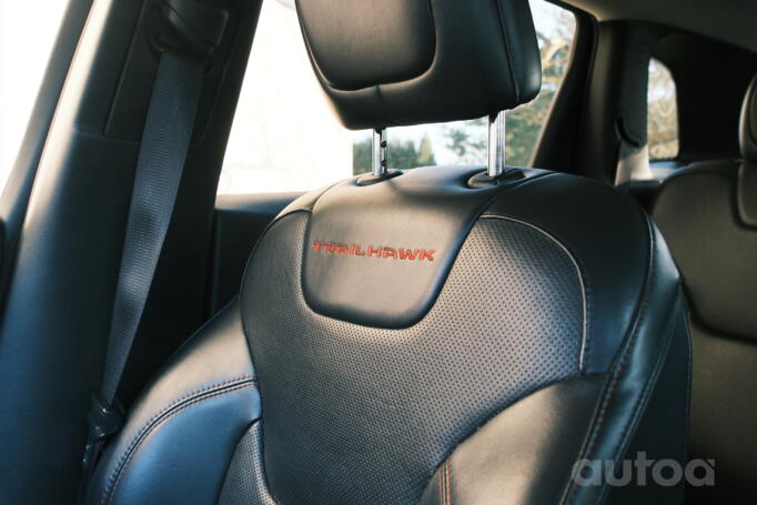 Jeep Cherokee KL SUV 5-doors