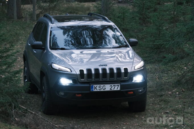Jeep Cherokee KL SUV 5-doors