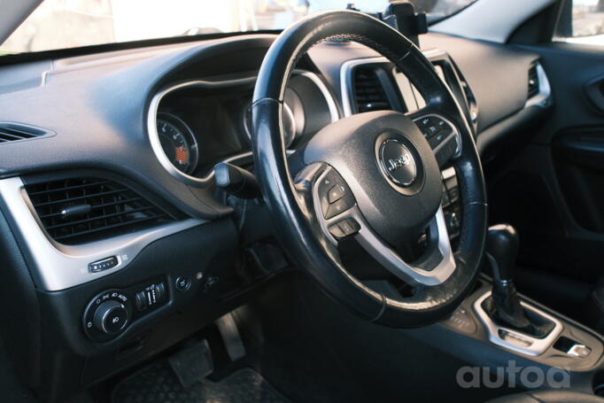 Jeep Cherokee KL SUV 5-doors