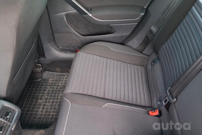 Volkswagen Golf 7 generation Variant wagon 5-doors