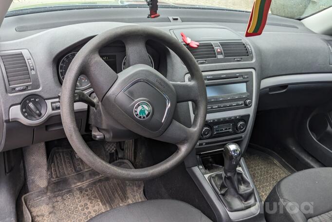 Skoda Octavia 2 generation [restyling] Liftback 5-doors
