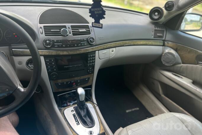 Mercedes-Benz E-Class W211 Sedan