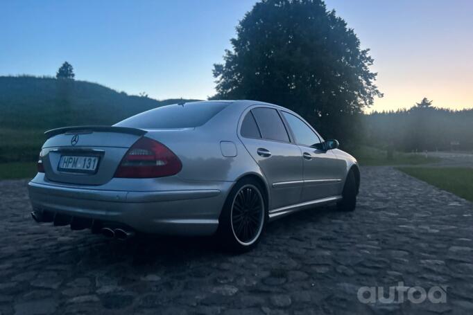 Mercedes-Benz E-Class W211 Sedan