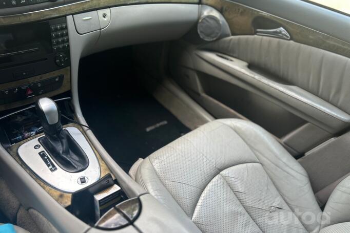 Mercedes-Benz E-Class W211 Sedan