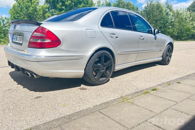 Mercedes-Benz E-Class W211 Sedan